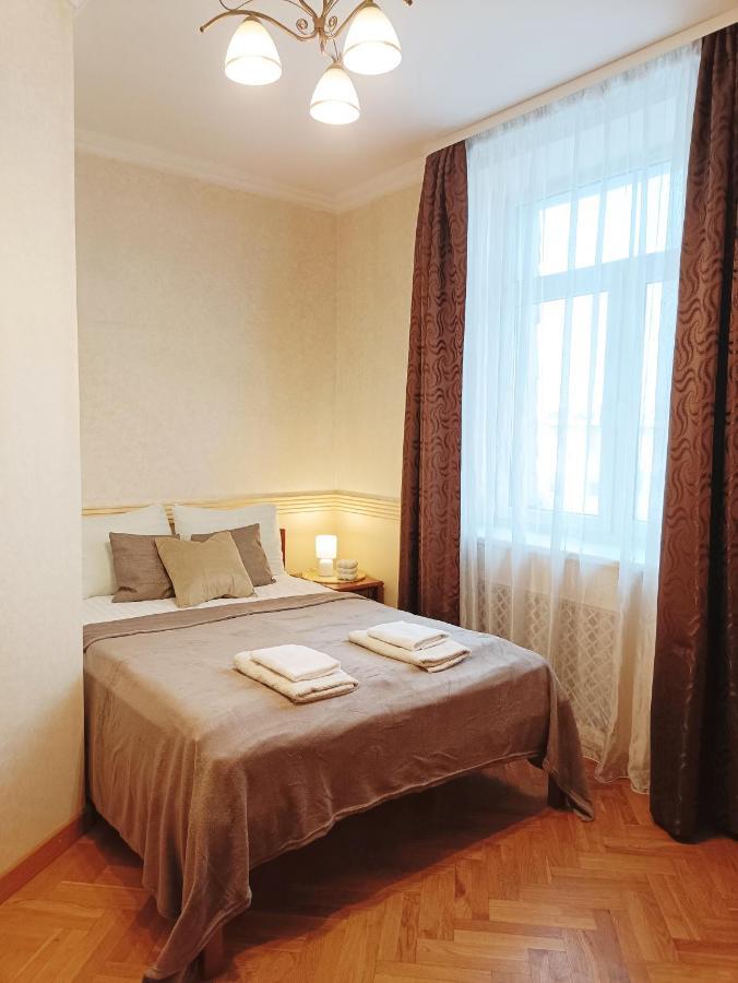 Old Town Retreat With Stunning Views 2 Bedroom Apartment Nearby The Church Of Saint Peter Рига Экстерьер фото