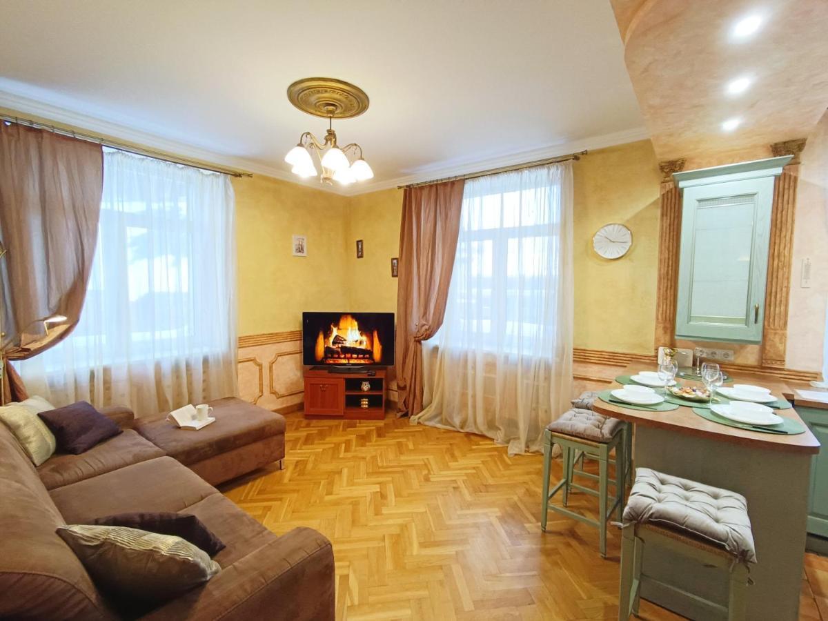Old Town Retreat With Stunning Views 2 Bedroom Apartment Nearby The Church Of Saint Peter Рига Экстерьер фото