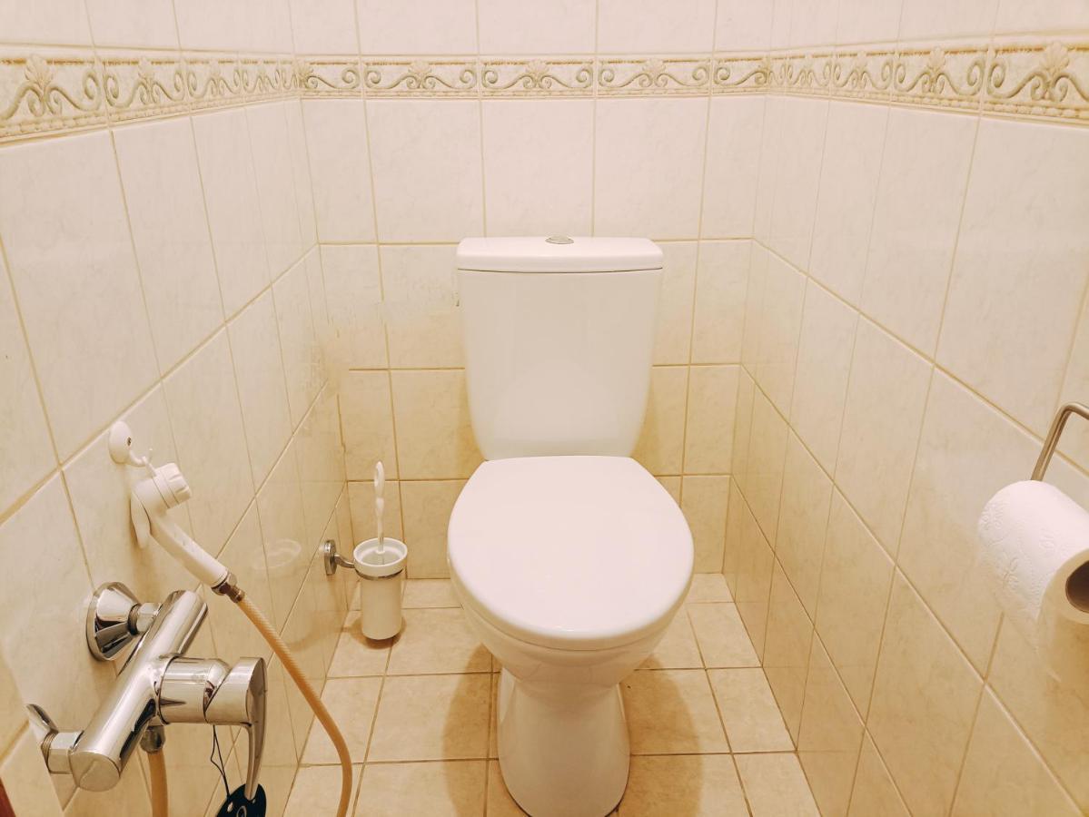 Old Town Retreat With Stunning Views 2 Bedroom Apartment Nearby The Church Of Saint Peter Рига Экстерьер фото